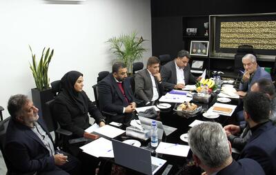 جلسه هیأت رئیسه فدراسیون دو و میدانی در حضور احسان حدادی