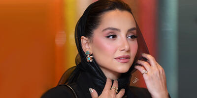  نازنین بیاتی استایل خیره‌کننده‌اش را با جسارت تمام تکمیل کرد! جین طرحدار او را ببینید - چی بپوشم