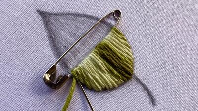  آموزش جدیدترین گلدوزی دستی برگ با استفاده از سنجاق قفلی !