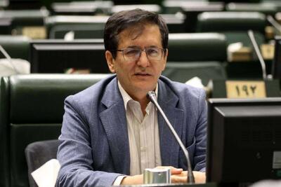 رئیس‌جمهور باید برخی از وزیران را جابجا کند