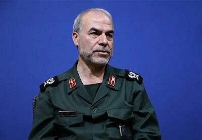 معاون سیاسی سپاه: دشمن می‌خواهد آثار مشعشع مفاهیم انقلابی را محو کند