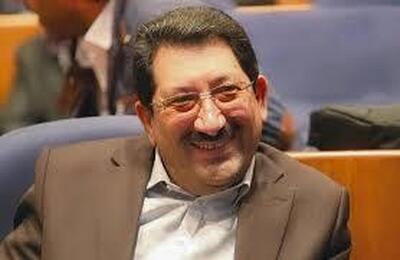 حمله به وزیر صمت با کارت‌خوان در کاشان/ ماجرا چه بود؟ + فیلم