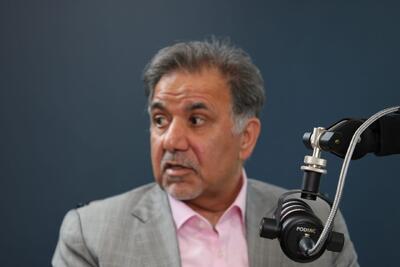 ویدیو/ عباس آخوندی: دنیا ۴۰ سال پشت چهار راه‌های ما نمی‌ماند