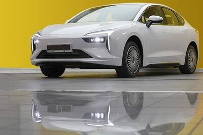 آخرین قیمت خودروهای برقی وارداتی در ایران ۲۲ آذر ۱۴۰۴