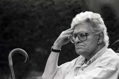 مؤلف فضا/برای 100سالگی احمد شاملو که معتقد بود بهترین کار آرتور میلر ازدواج با مریلین مونرو بود