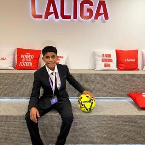  داستان پسربچه ۱۵ ساله؛ از گزارش فوتبال بالای تپه تا تماشای بازی در سانتیاگو برنابئو