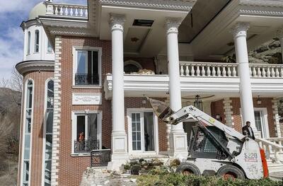 چرا تخریب قسمت غیرمجاز ابر ویلای شخص ذی‌نفوذ زمانبر شد؟!