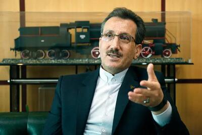  سرمایه‌گذاری هندی‌ها در بندر چابهار متوقف نشده‌/ معافیت‌ها برگشت
