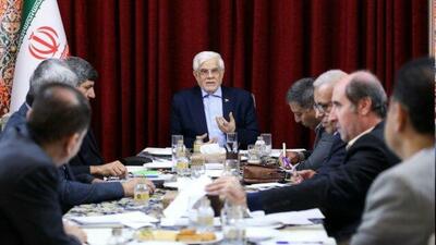 عارف: نگاه کلیشه‌ای موجب افت عملکرد دانش‌آموزان شده است