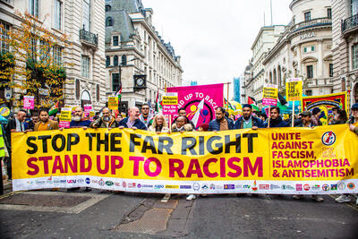  زورآزمایی خیابانی در قلب لندن؛ تجمع همزمان راست‌ افراطی و مخالفان فاشیسم