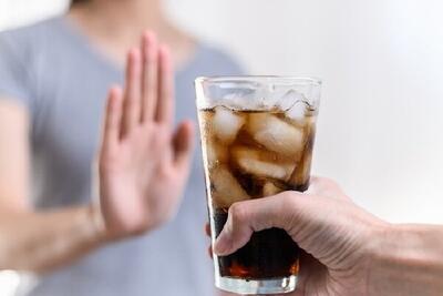 ۴ پیامد جدی مصرف نوشابه‌های رژیمی