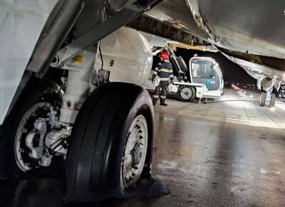 خطر سقوط برطرف شد؛ لاستیک هواپیمای تهران بغداد ترکید