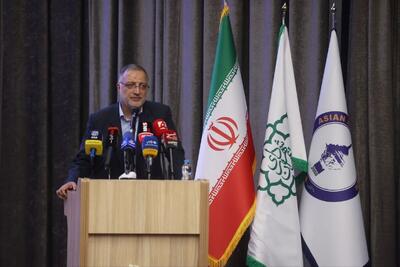  زاکانی: مدیریت جامع شهری بدون نقش‌آفرینی بانوان محقق نمی‌شود