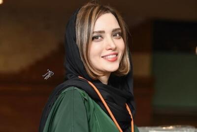  استایل کلاسیک بهنوش طباطبایی در کنسرت با کیف 400 میلیونی