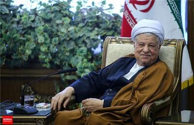  خاطرات هاشمی: ، کارگرمان از نوق‌ آمد، گفت، امسال از مجموعه اشجار پسته حدود ۳۰ تُن محصول به ‌دست ‌آمده