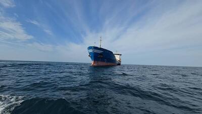 توقیف کشتی خارجی حامل سوخت قاچاق در دریای عمان