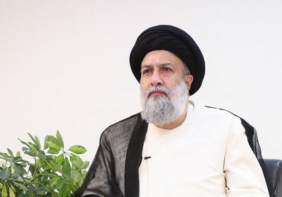  قرآن به تنهایی برای حفظ امت از گمراهی کافی نیست؛ اهل بیت محور وحدت امت