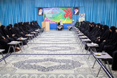  آیت الله ناصری: بانوان در تربیت نسل آینده از سیره فاطمی الگو بگیرند