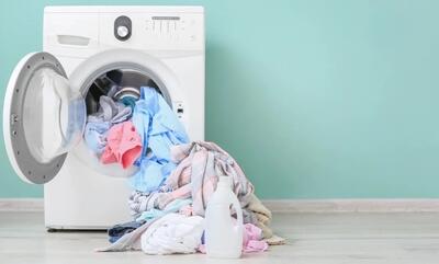  راهنمای کامل شستشوی صحیح لباس‌ها و افزایش عمر مفید آن‌ها