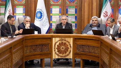  تمرکز بر راهکارهای عملی و هم‌افزایی صنایع، تنها مسیر توسعه صادرات یزد است