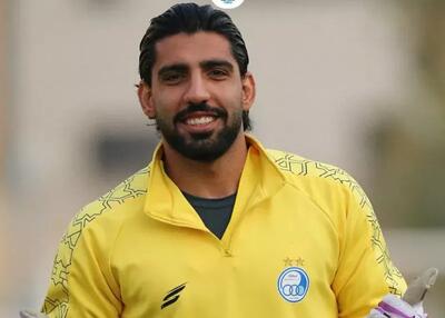 تصویری از حبیب فرعباسی با روحیه و انگیره بالا در تمرین استقلال