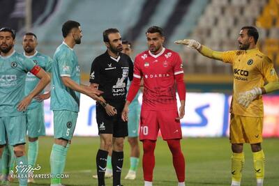 مأموریت وسوسه‌انگیز اورونوف در دیدار پرسپولیس و آلومینیوم - پارس فوتبال