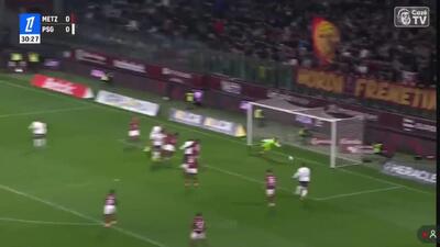 ویدیو: گل اول پاری سن ژرمن به متز توسط راموس - پارس فوتبال