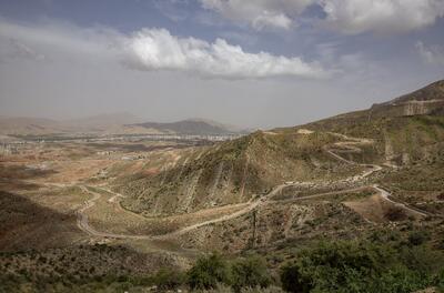 تشنگی شیراز، بهای تله‌کابین غیرقانونی