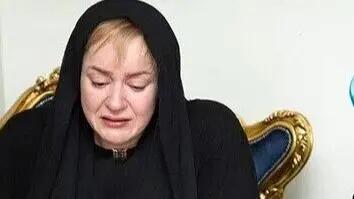  یادی کنیم از تسلیت ویژه و اظهار همدردی نعیمه نظام‌دوست با ژاله صامتی/ خیلی سخته بی‌مادری+ عکس