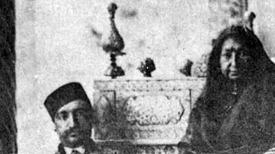  دستخط جذاب و کمیاب مهد علیا، مادر ناصرالدین شاه به پسر تاجدارش/ یه جمله درباره عمارت نیاوران میخواسته بگه 10 خط فقط قربون صدقه رفته/ قربان شما بگردم خداوند عالم انشالله مرا به قربان شما کند