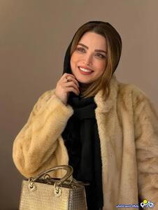  عکس خانم دکتر بازیگر در کنسرت عصار!