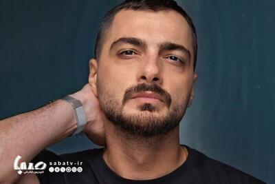 سجاد بابایی سکوتش رادرباره سریال «شغال» شکست / همیشه فاصله‌ام را با جنجال حفظ کرده‌ام/ حیرت زده و حیرانم | مجموعه رسانه ای صبا