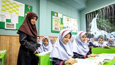 اعلام جزئیات جدید درمورد فرآیند جذب معلمان | سالانه ۵۰ هزار معلم جذب آموزش و پرورش می‌شوند