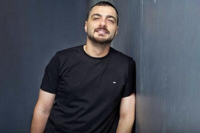 سجاد بابایی در پشت صحنه سریال «شغال» + عکس