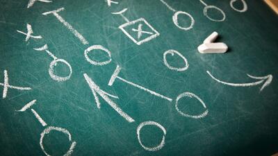 ۱۰ گام عملی برای موفقیت واقعی در ۲۰۲۶؛ چرا اجرا مهم‌تر از برنامه است؟ - شارا