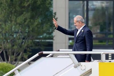 استقبال دختر و پسر قزاق از مسعود پزشکیان در فرودگاه + عکس