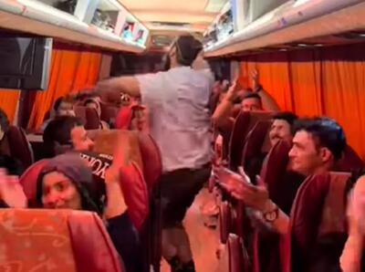 آواز شاد؛ لیدر تور به این میگن پاشد رقصید همه رو برد فضا انگار از نرم تنانه