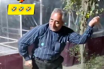 آواز شاد؛ رقص بشکن لرزون عمو برا نازی نازی رو باید تو گینس ثبت کرد