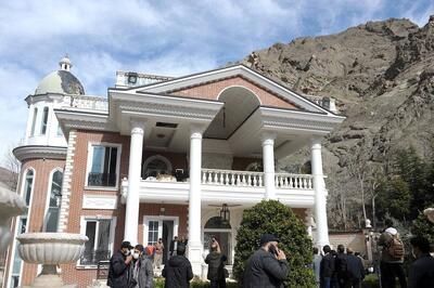 جزئیات و حواشی تخریب اَبَرویلای لوکس در حاشیه رودخانه کرج +فیلم