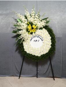 تعرفه تاج گل مناسب ترحیم؛ راهنمای کامل انتخاب و قیمت‌گذاری در سال ۱۴۰۴