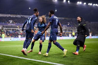 ۹ نفره شدن در تیم‌های ساری بهانه خوبی نیست؛ لاتزیو با ۲ یار کمتر گل زد و پارما را شکست داد