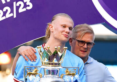 پاسخ جالب ارلینگ هالند به دعوت جیمی کرگر؛ به این دلیل با بابام میام!