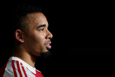 میلان مهاجم محبوبش را در آرسنال پیدا کرده است