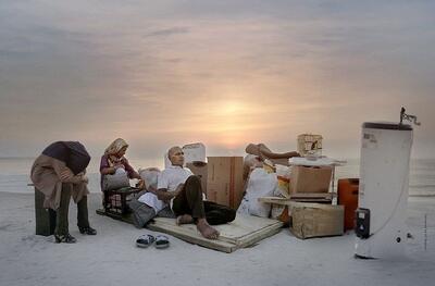 نگاهی به فیلم مستند  زیر درخت لور ؛ میراث تلخ خشونت و ناتوانی در عشق‌ورزیدن - تسنیم