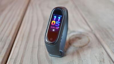 ساعت هوشمند و اسمارت بند شیائومی به کارت بانکی تبدیل می‌شود