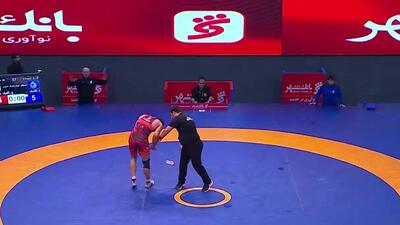 واکنش ها به پرتاب بطری در مسابقات کشتی!