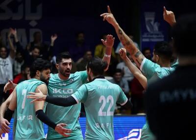 سوغات شیرین پرافتخارترین تیم ایران از شمال