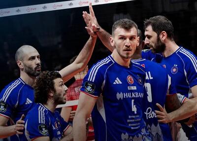 نبازترین تیم والیبال دنیا بالاخره باخت، بد هم باخت!