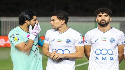 مدافع استقلال بازی با خیبر را از دست داد