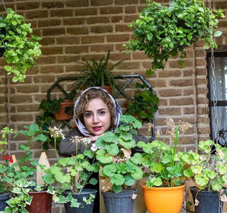 شبنم قلی‌خانی با کت و شلوار مد روز در دبی